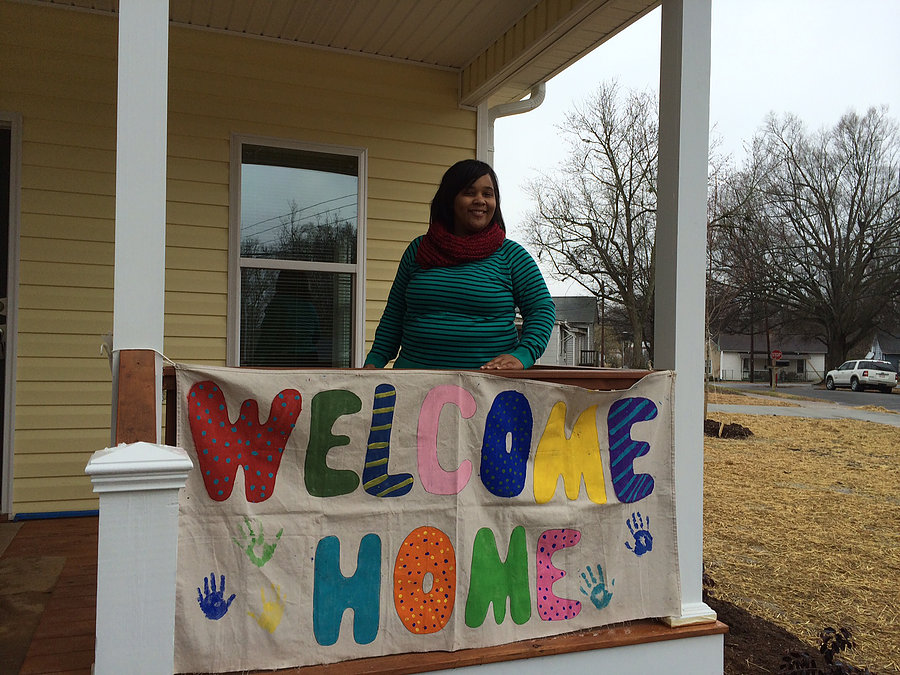 welcome home sign